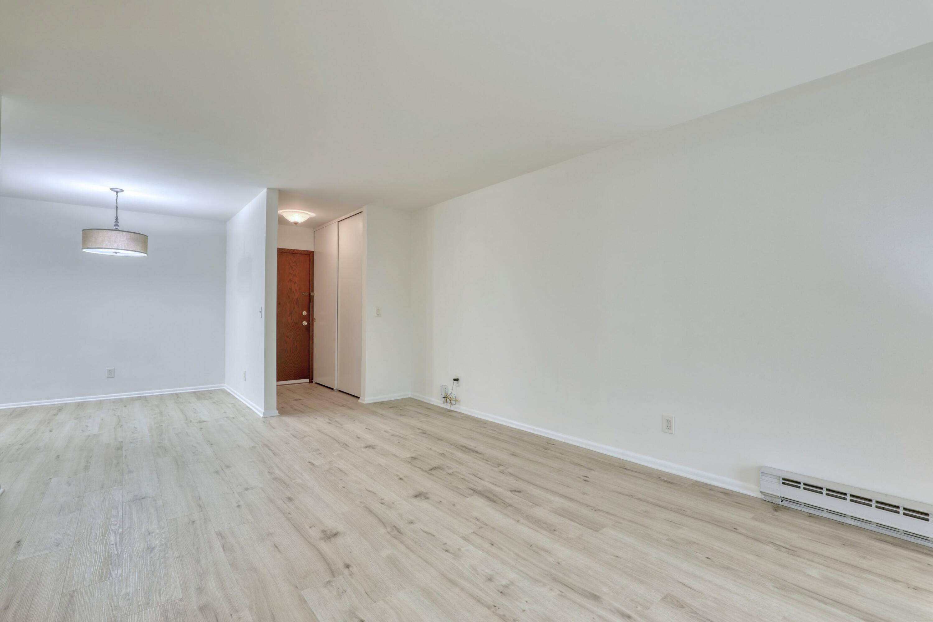 Property Photo: 425 W Willow Ct 130 WI 53217