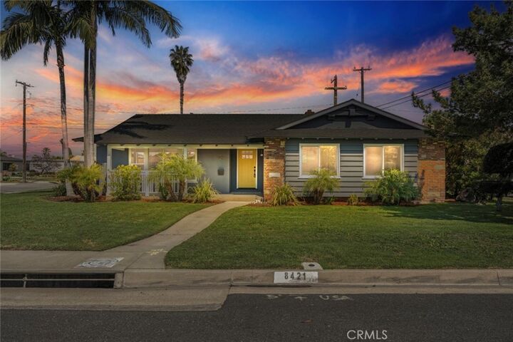 Property Photo:  8421 Suva Street  CA 90240 