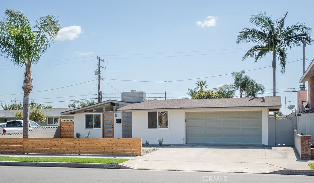 Property Photo:  2344 W Sycamore Avenue  CA 92868 