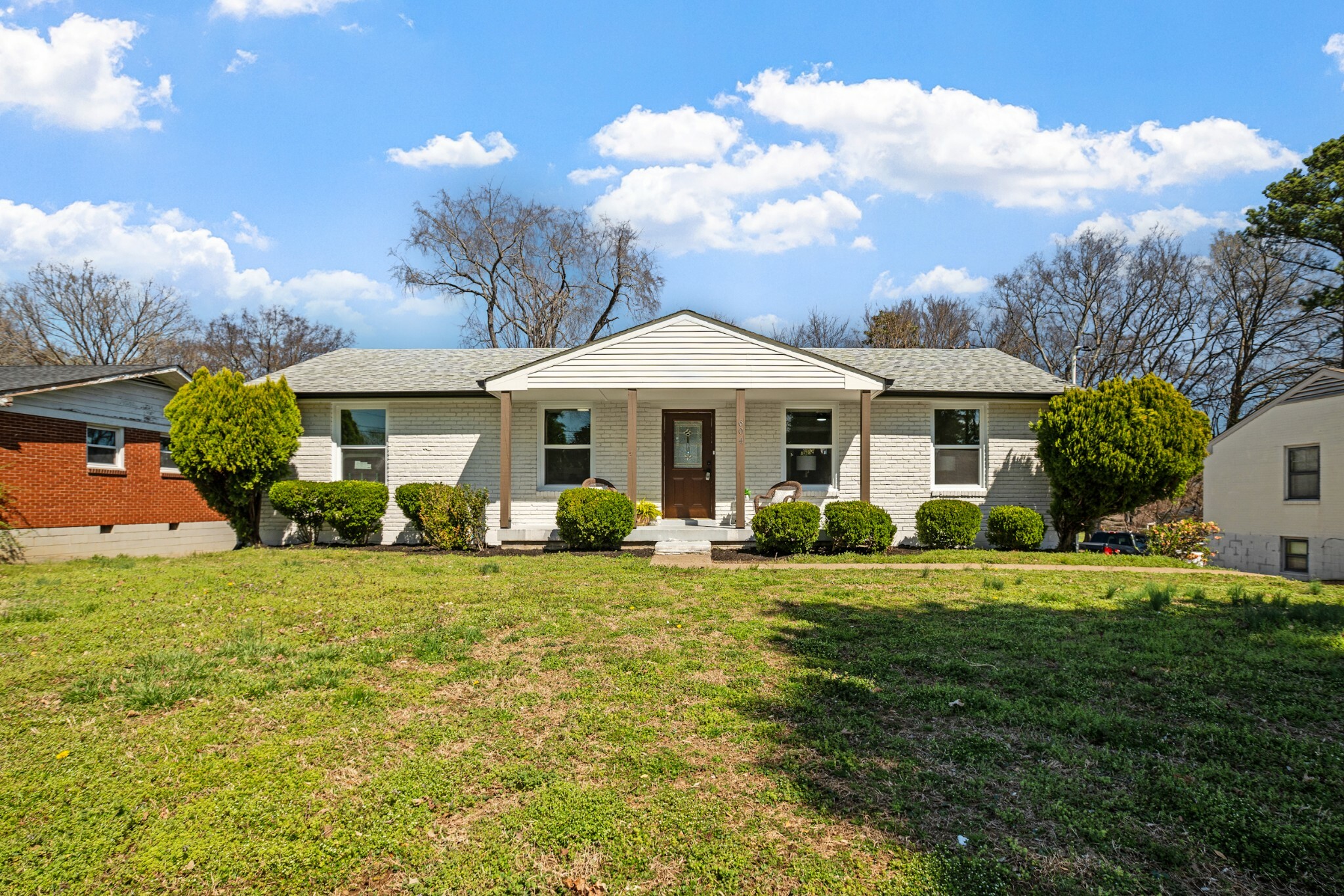 604 Harding Pl  Nashville TN 37211 photo