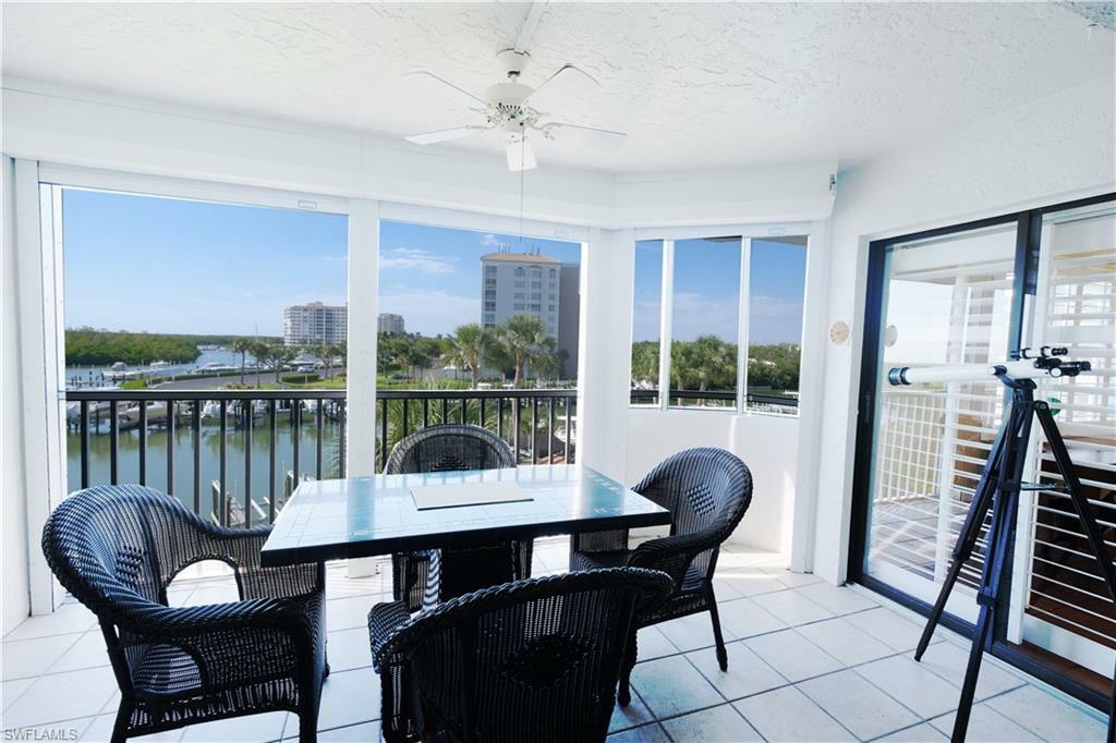 Property Photo: 12945 Vanderbilt Dr 402 FL 34110