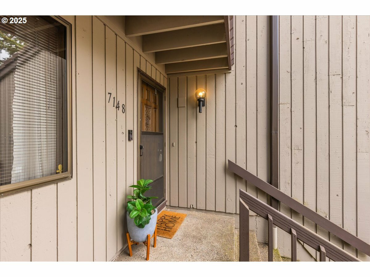 Property Photo: 7148 SW Murray Blvd OR 97008