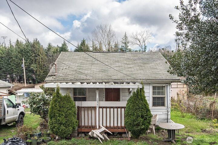 Property Photo:  12542  50th Place S  WA 98178 