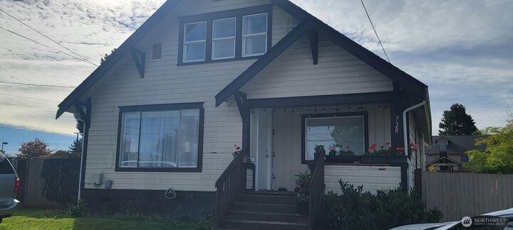 Property Photo: 728 75 Street SE WA 98203