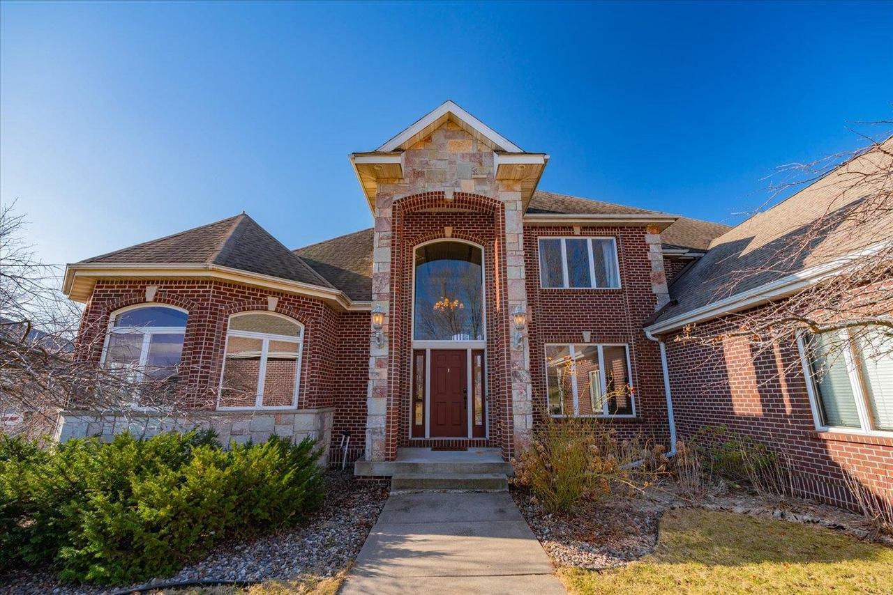 Property Photo: 8705 Fairway Oaks Drive WI 53593