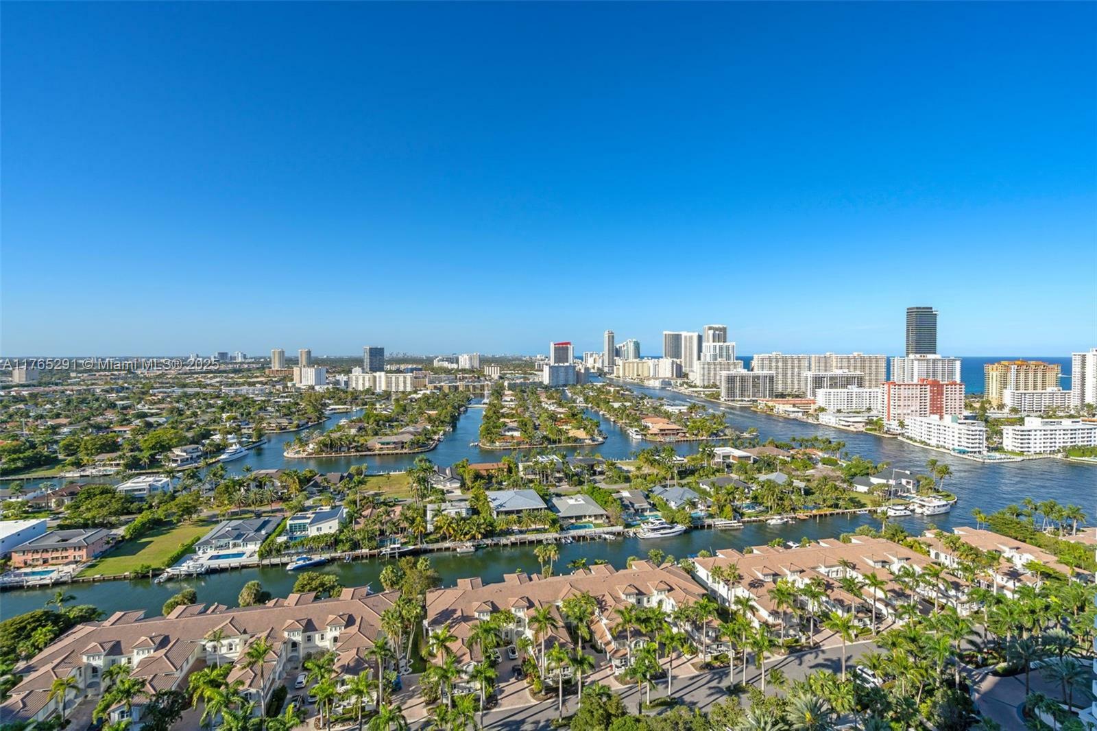 Property Photo: 21205 Yacht Club Dr 2605 FL 33180