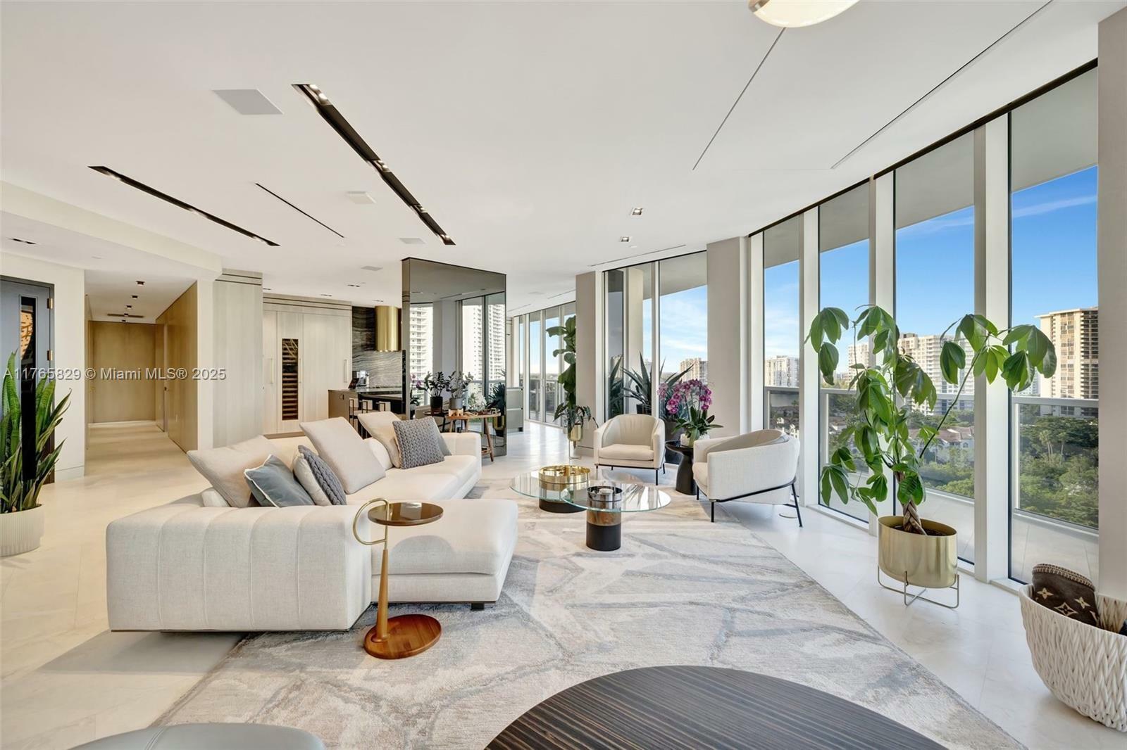 Property Photo: 4100 Island Blvd 1004 FL 33160