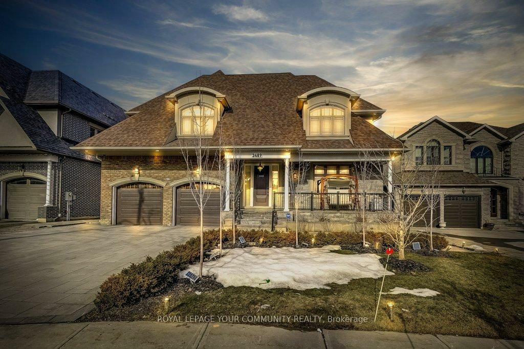 Property Photo: 3489 Joan Drive ON L5B 1T7