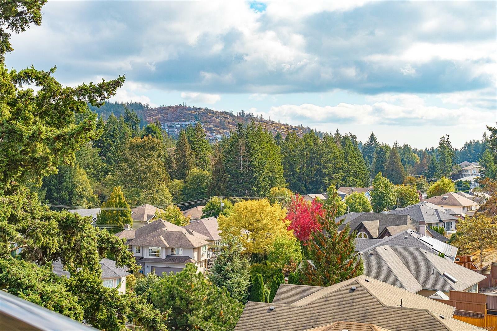 Property Photo: 623 Treanor Ave 513 BC V9B 0B1