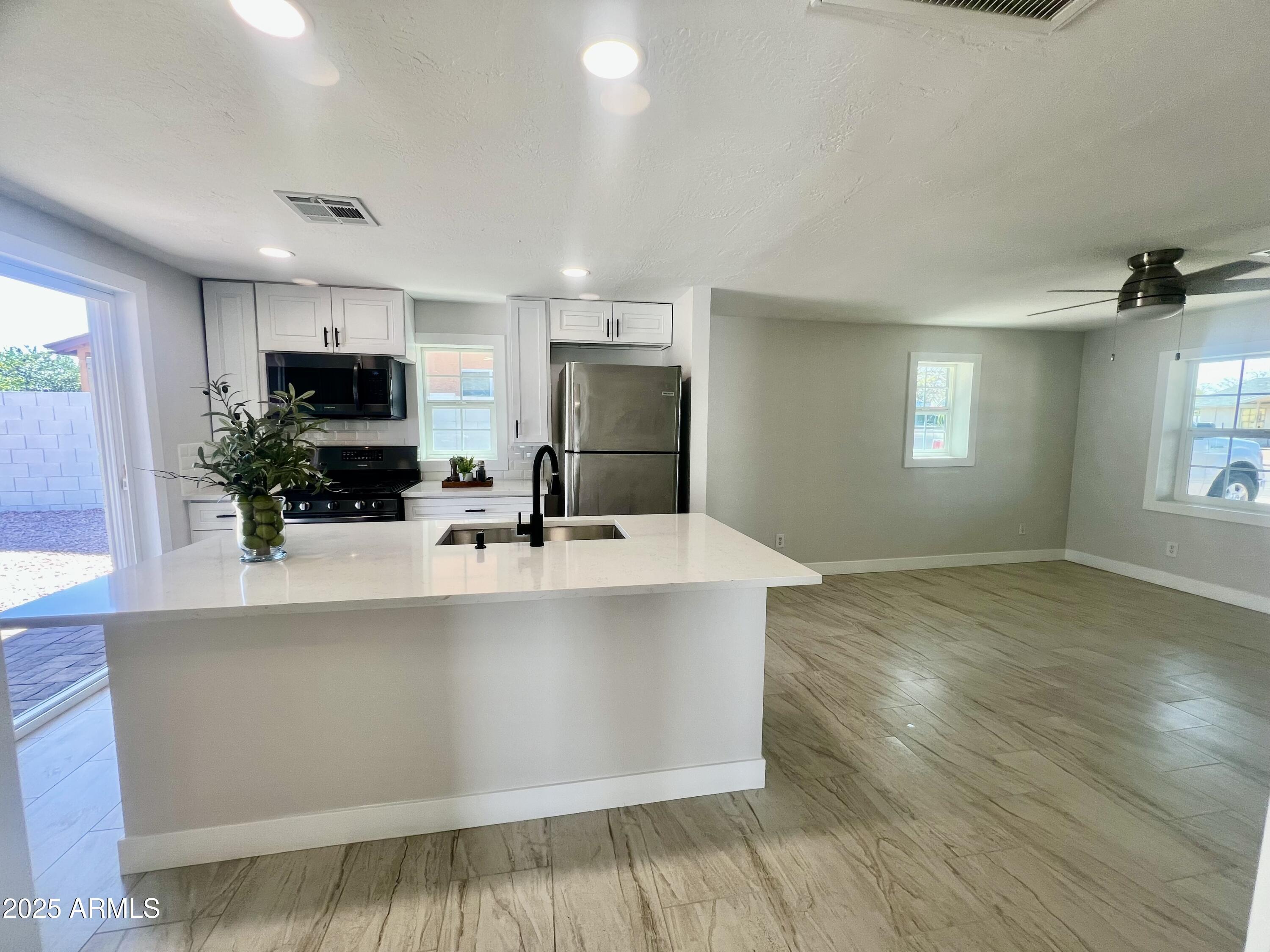 Property Photo: 473 S Delaware Street AZ 85225