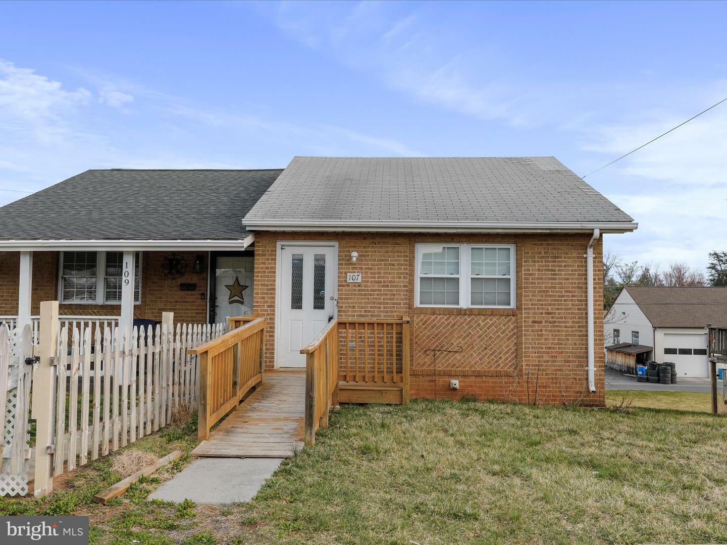 107 W 13th Street  Front Royal VA 22630 photo