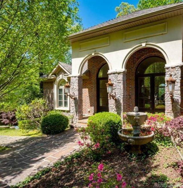 Property Photo: 33 Greathouse Bend Drive AR 72207