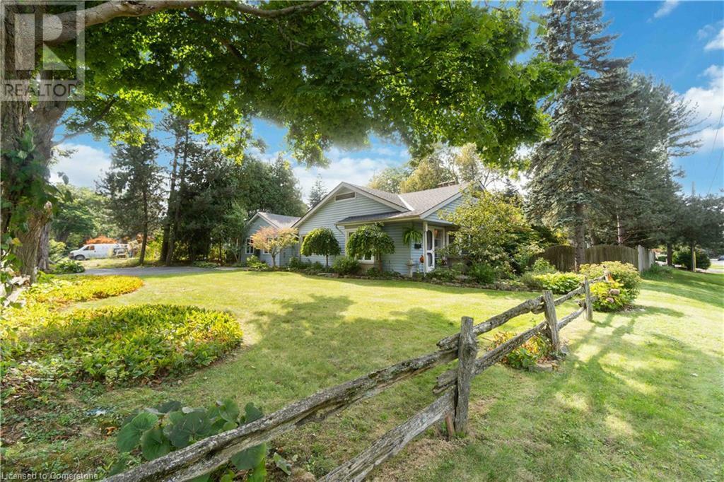 Property Photo: 4 Thornwood Drive ON L9G 1A4
