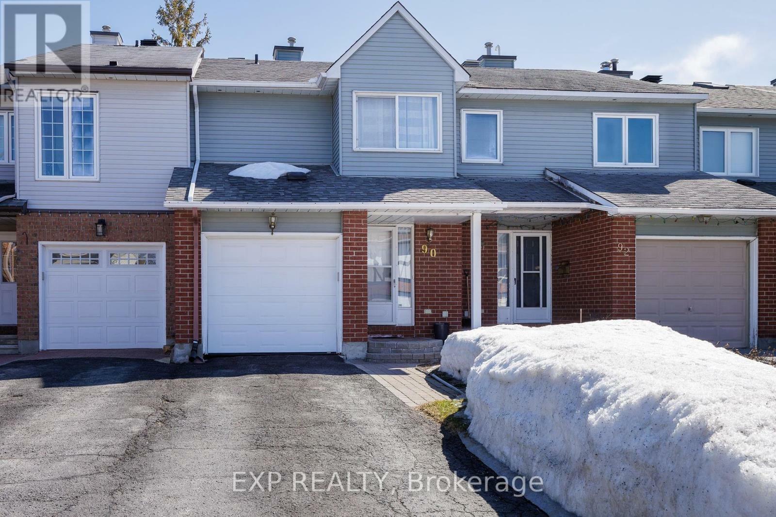 90 Pickwick Drive  Ottawa ON K2J 3E2 photo