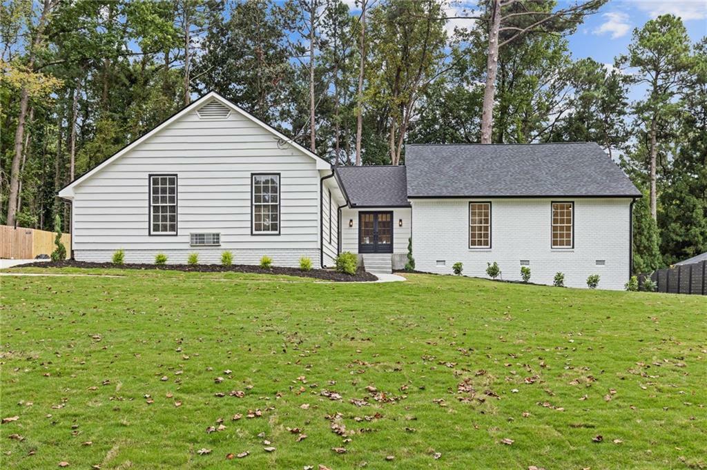 Property Photo: 514 Dogwood Circle GA 30071