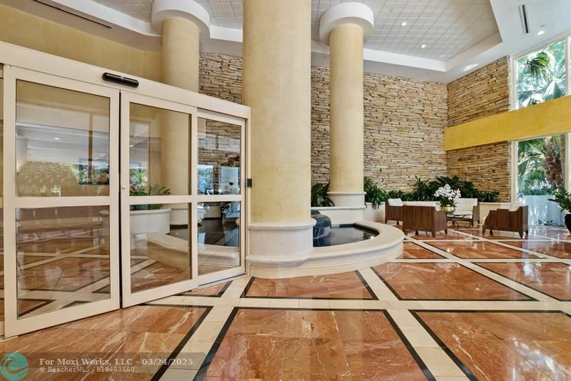 Property Photo: 20281 E Country Club Dr 704 FL 33180