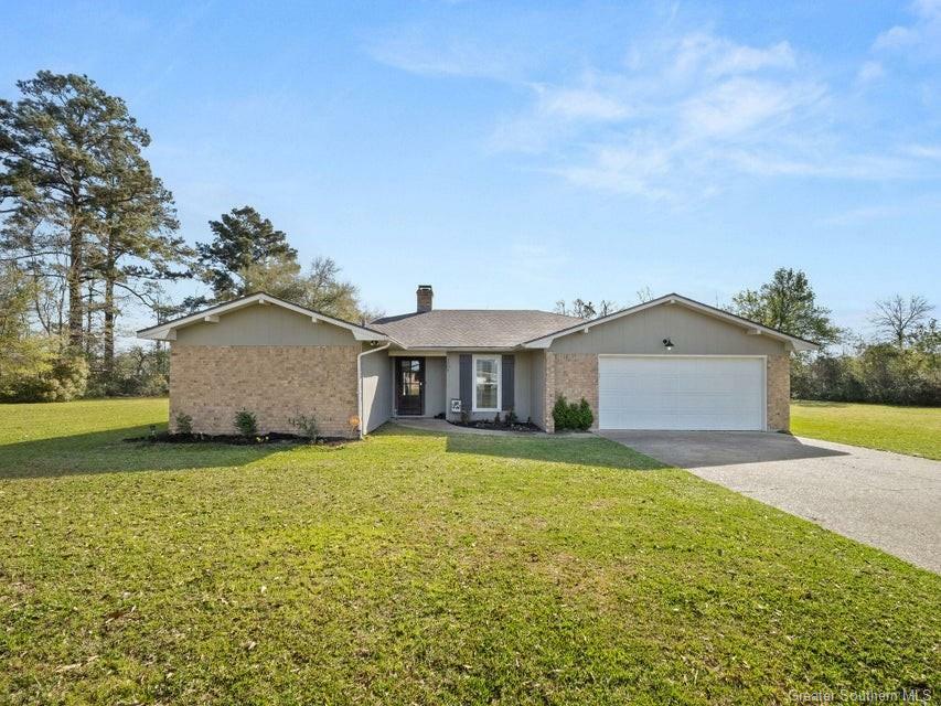 Property Photo: 1904 Lakeside Street LA 70634