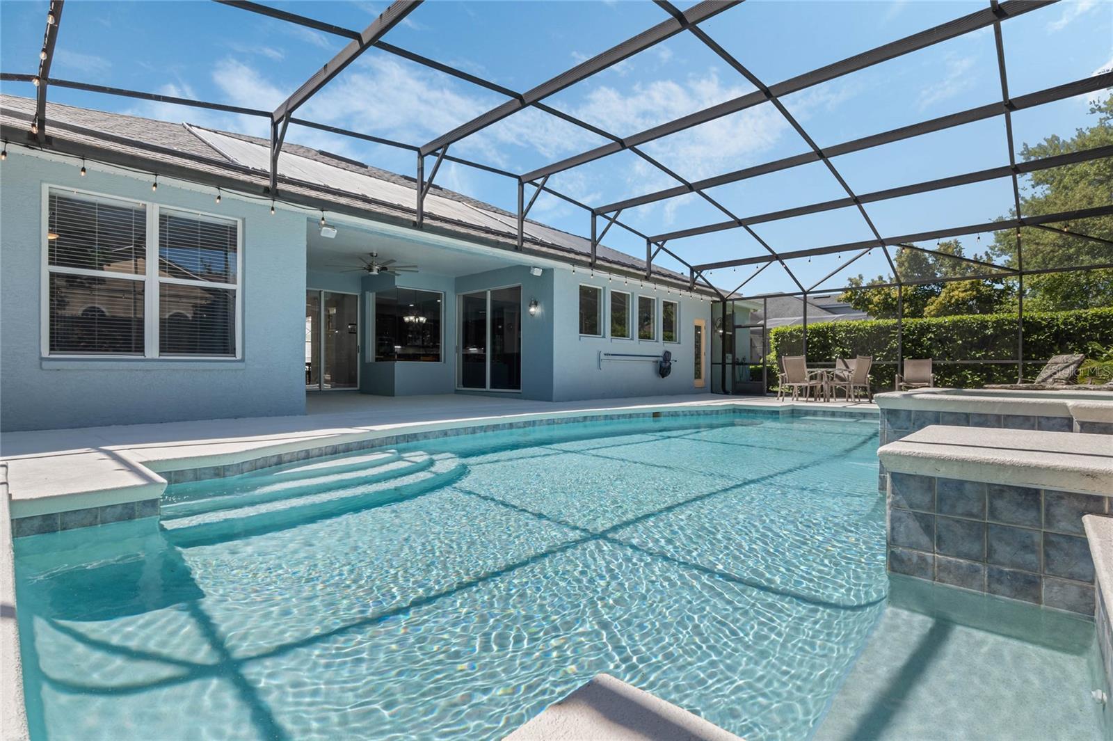 Property Photo: 504 Sonata Court FL 32708