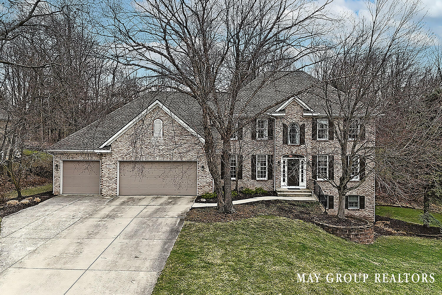 2359 Cascade Lakes Circle  Grand Rapids MI 49546 photo