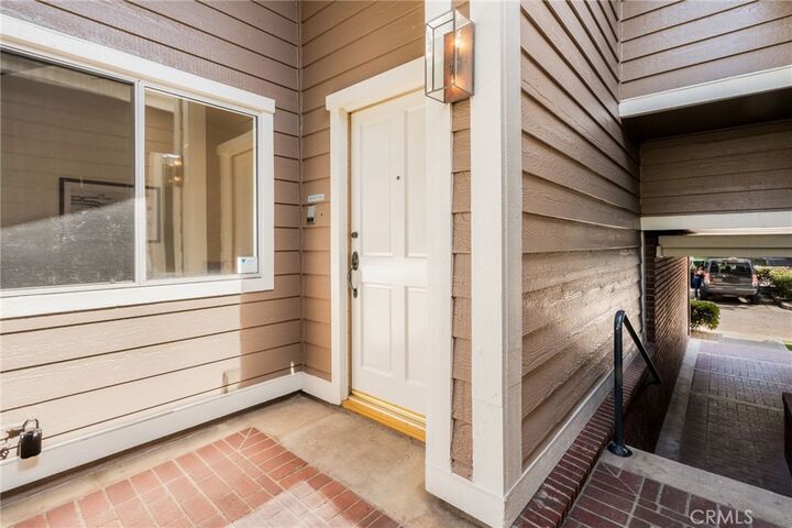 Property Photo: 15 Tiburon Court CA 90266