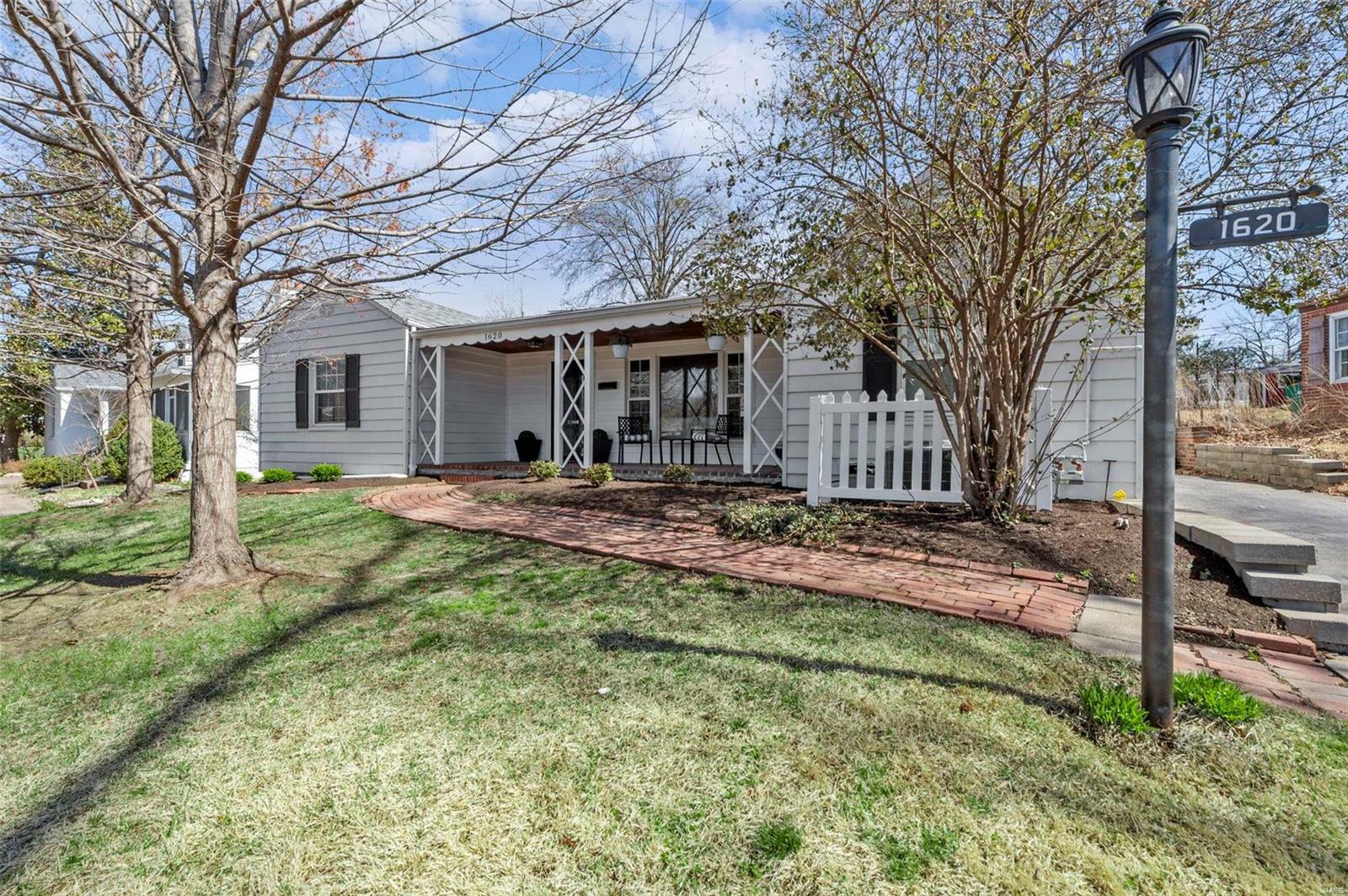 1620 Jonquil Drive  St Louis MO 63119 photo
