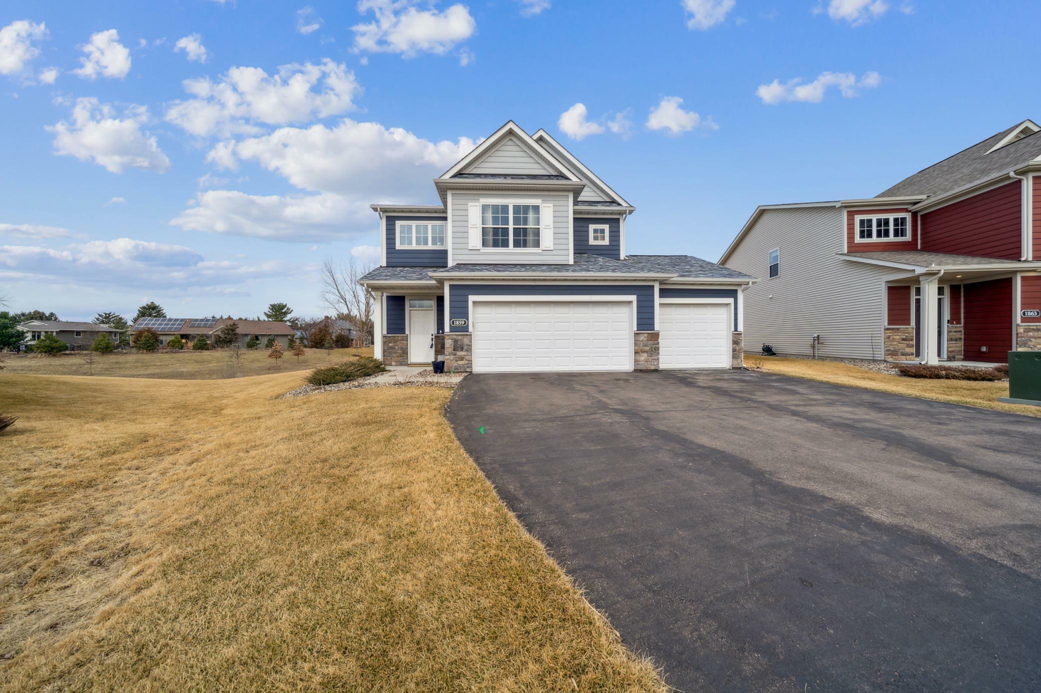 Property Photo: 1859 Hinsdale Circle WI 54016