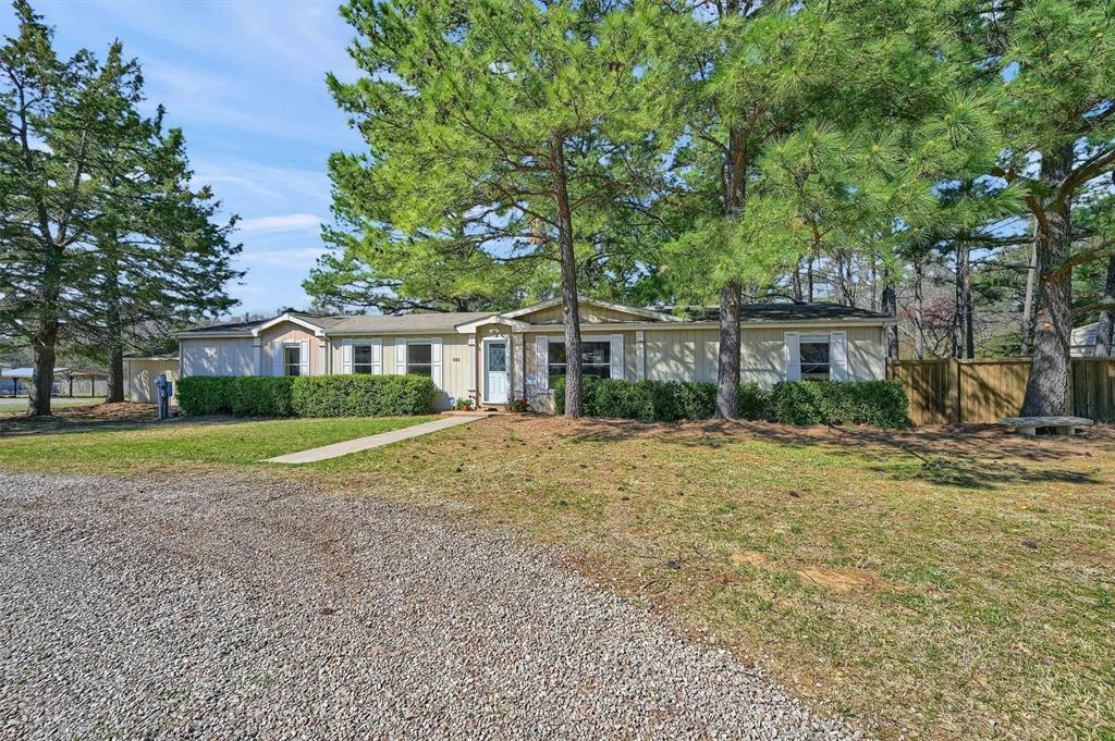Property Photo: 585 Paradise Cove Road TX 75076