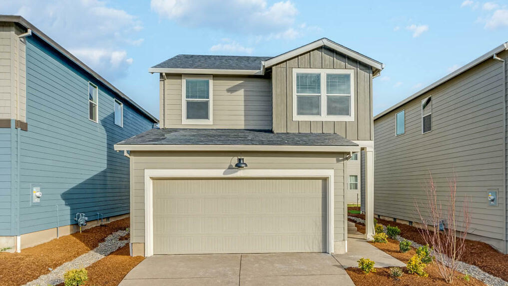 Property Photo: 511 Dawn Court OR 97501