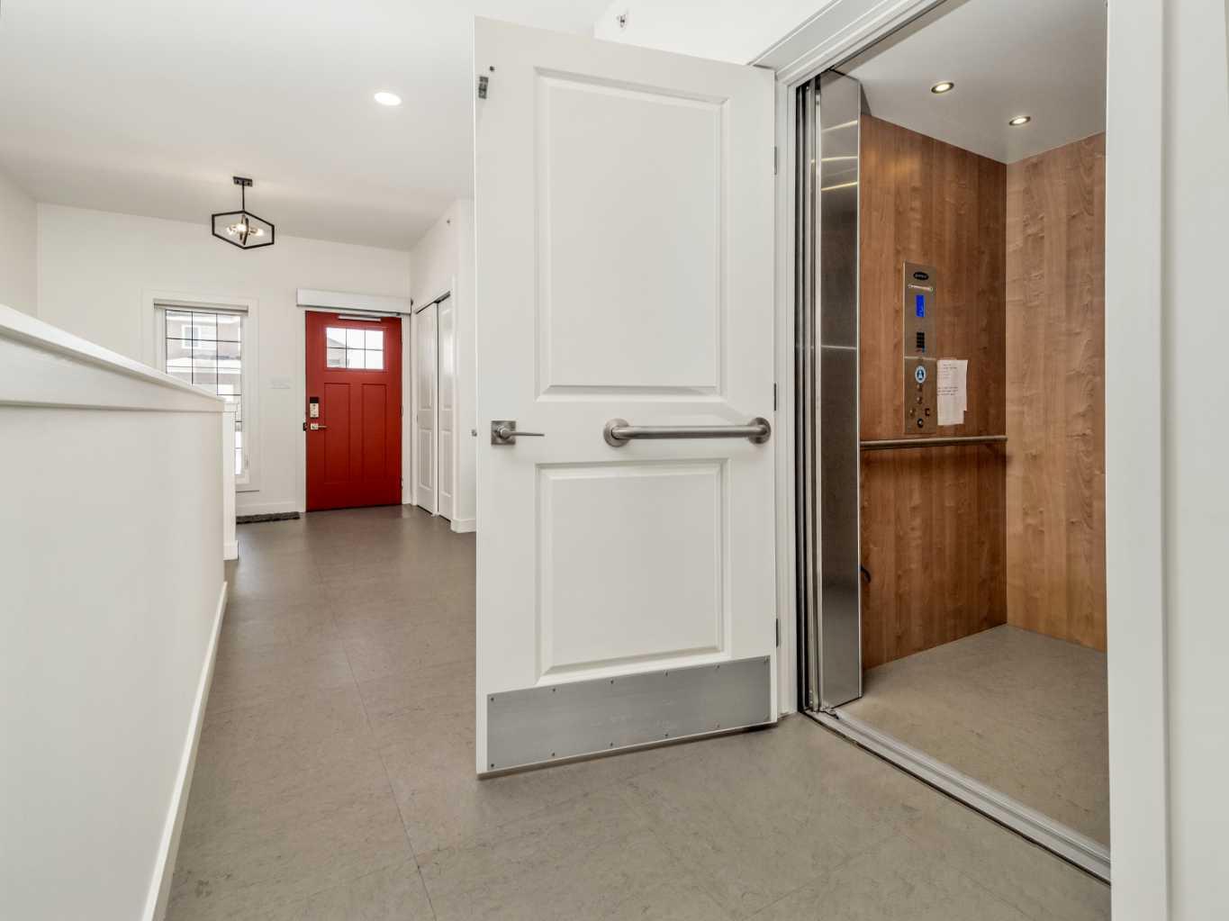 Property Photo:  108 Gateway Mews S  AB T1K 5S2 