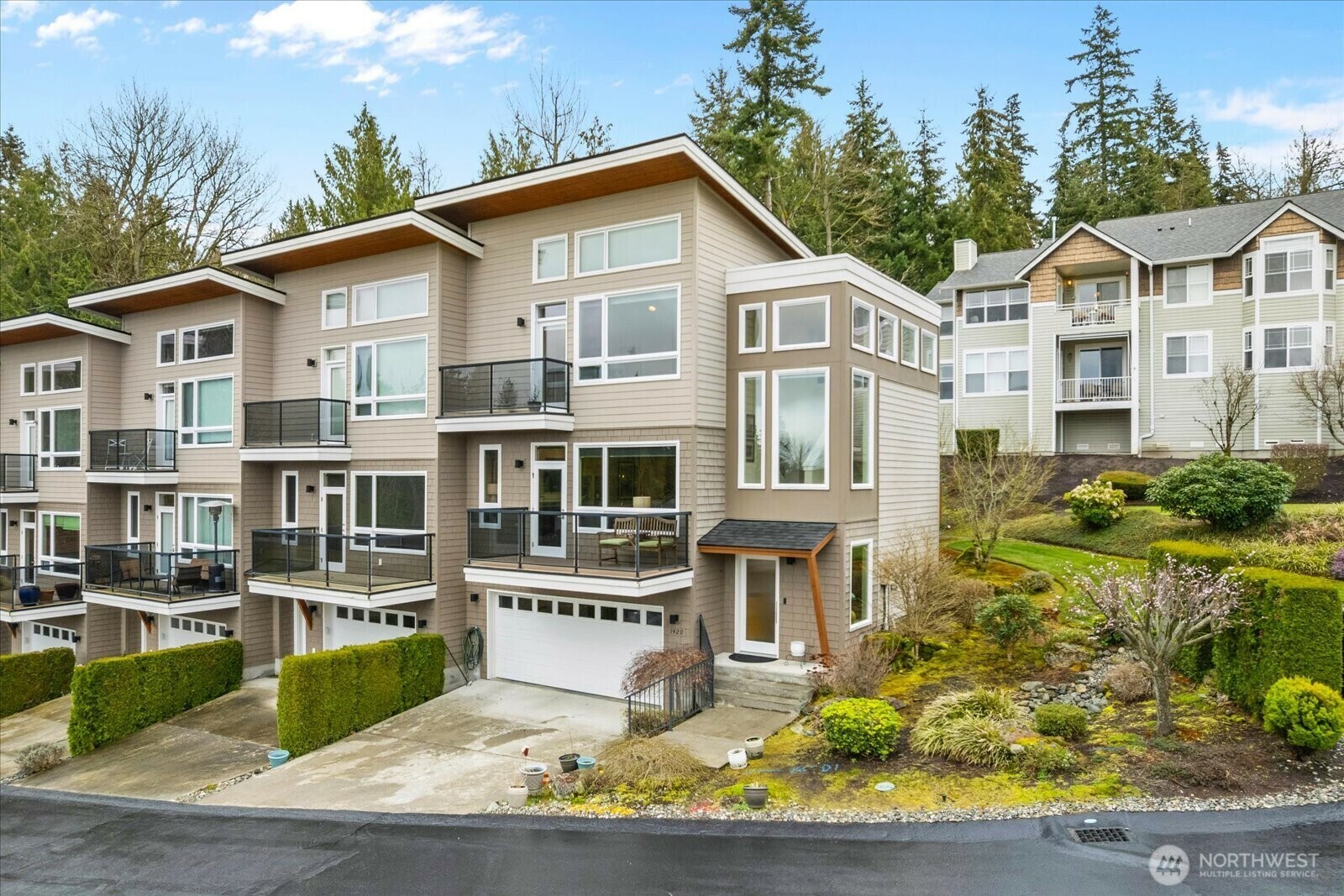 Property Photo: 1420 Digby Place WA 98274