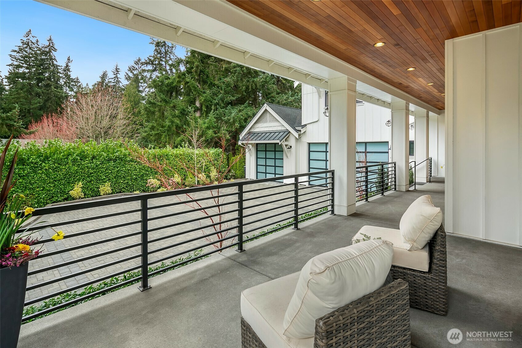 Property Photo: 10906 SE 28th Street WA 98004