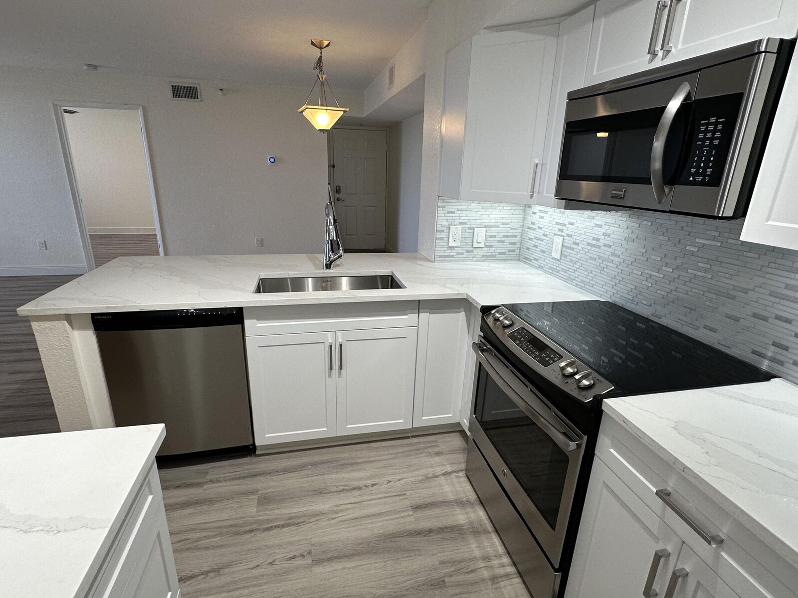 Property Photo:  180 Yacht Club 104 Way 104  FL 33462 