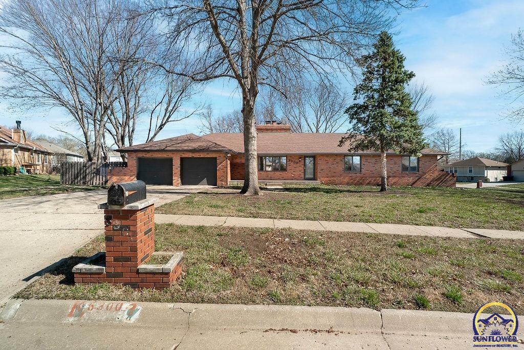 Property Photo: 5300 SW 11th St KS 66604