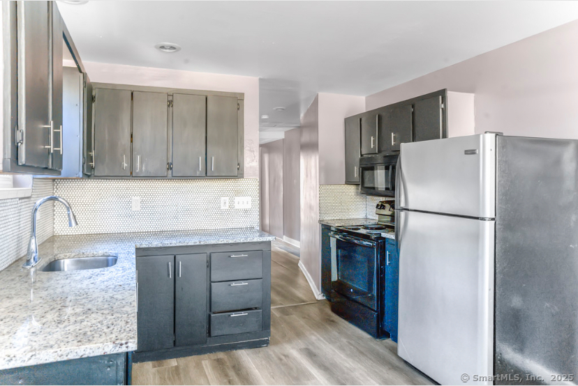 Property Photo:  22 Wyman Street S2  CT 06710 