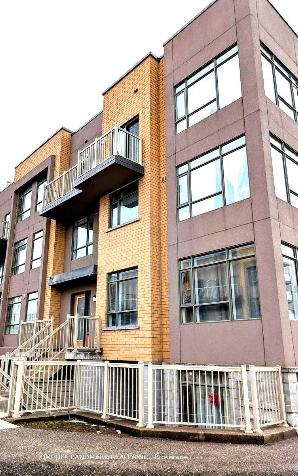 Photo de la propriété: 80 Orchid Place Drive 312 ON M1B 0C4