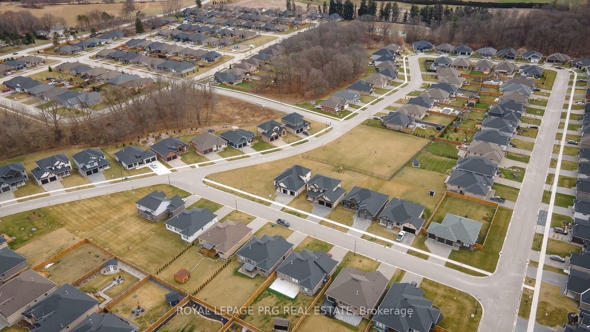 649 Tull Street  Strathroy-Caradoc ON N0L 1W0 photo