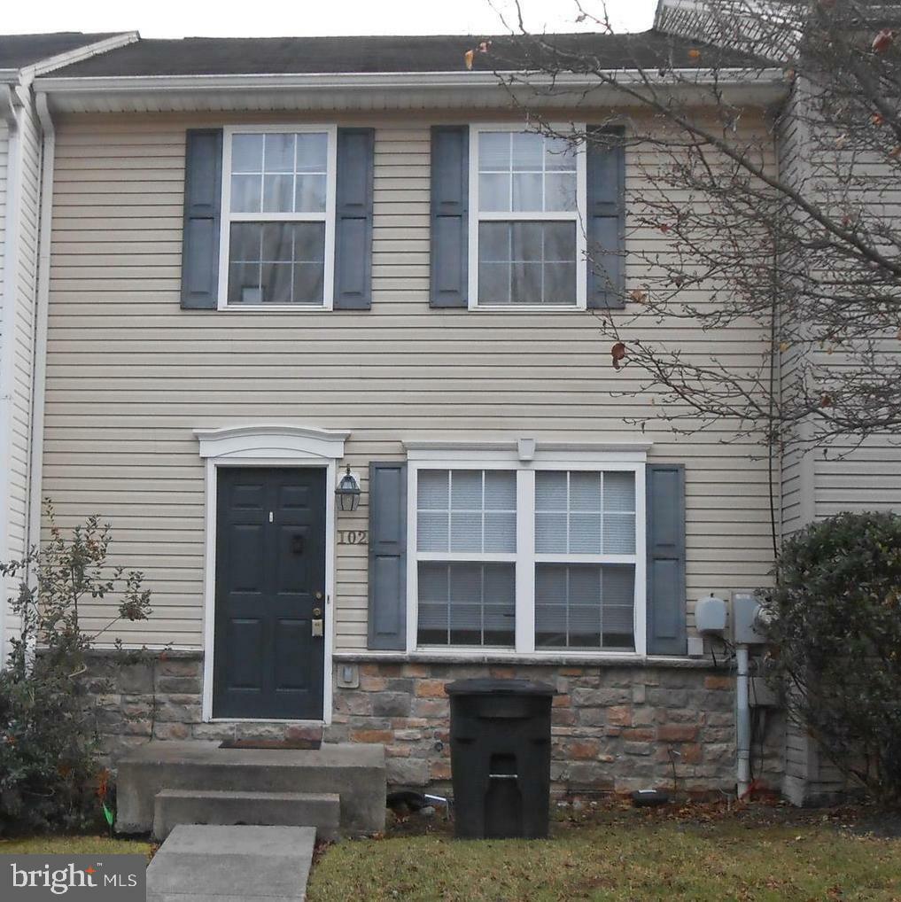 Property Photo: 203 Eastside VA 22602
