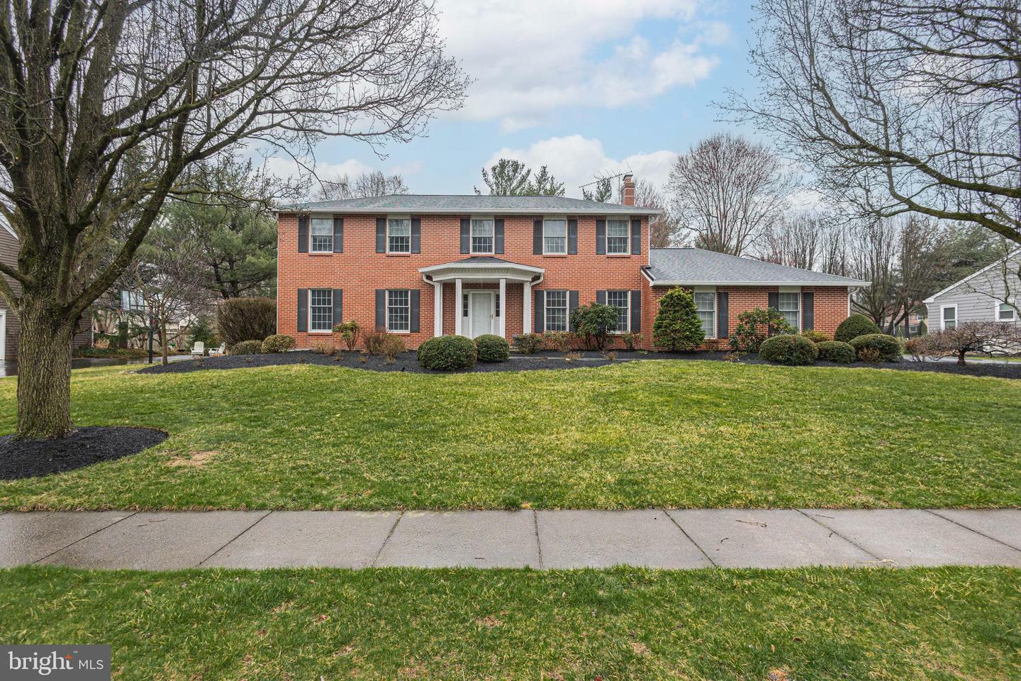Property Photo: 649 Teich Drive PA 19067