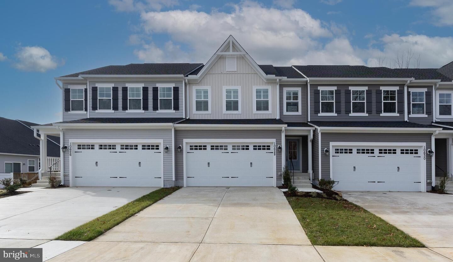 Property Photo: 10628 Afton Grove Court VA 22408