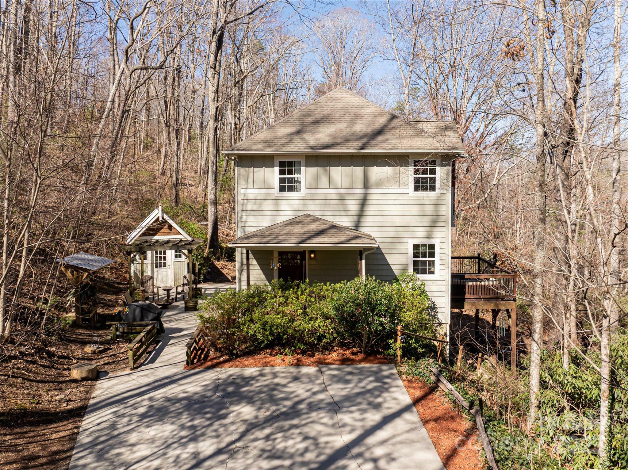 Property Photo: 3 Angel Circle NC 28803