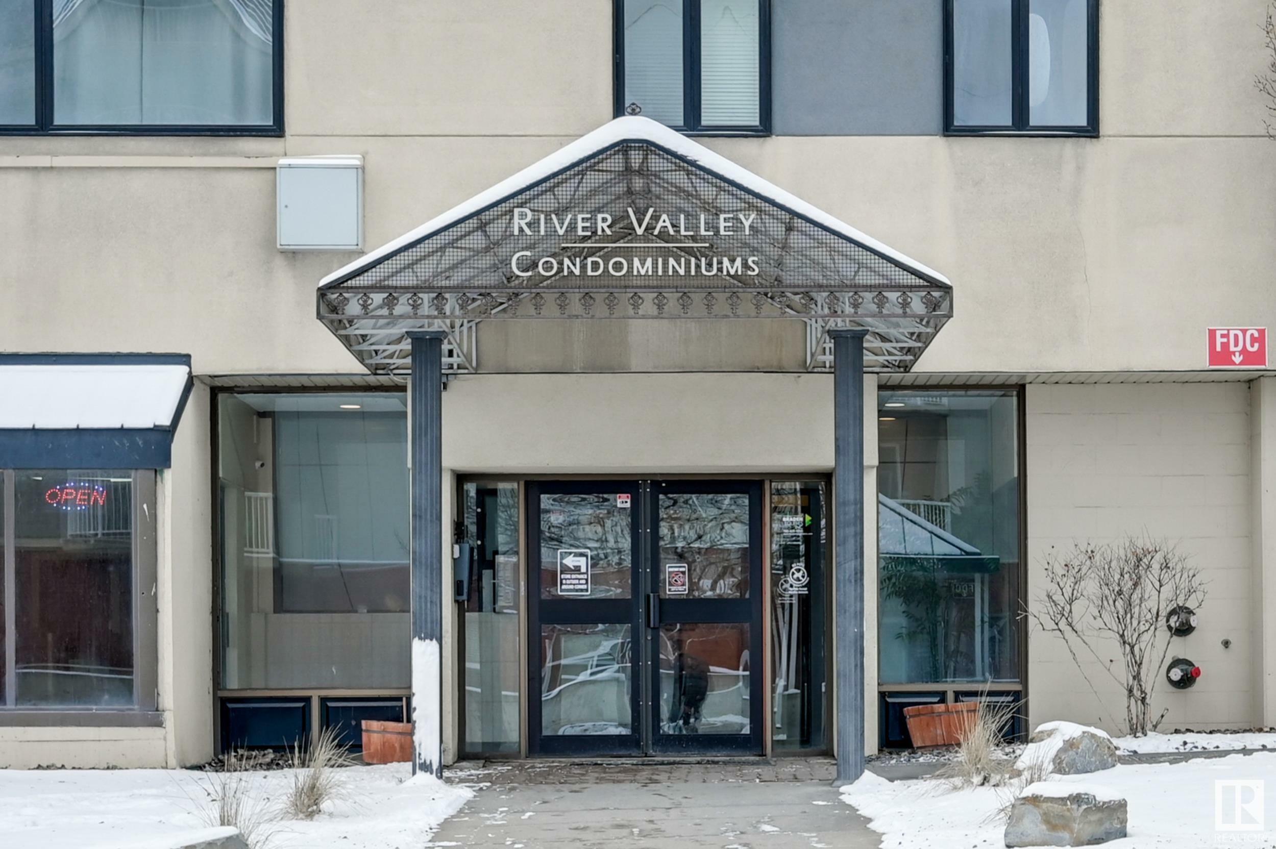 9710 105 Street NW 901  Edmonton AB T5K 1A4 photo