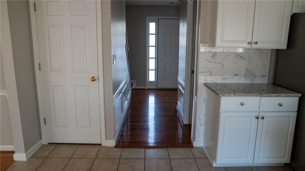Property Photo: 540 Barsham Way GA 30097