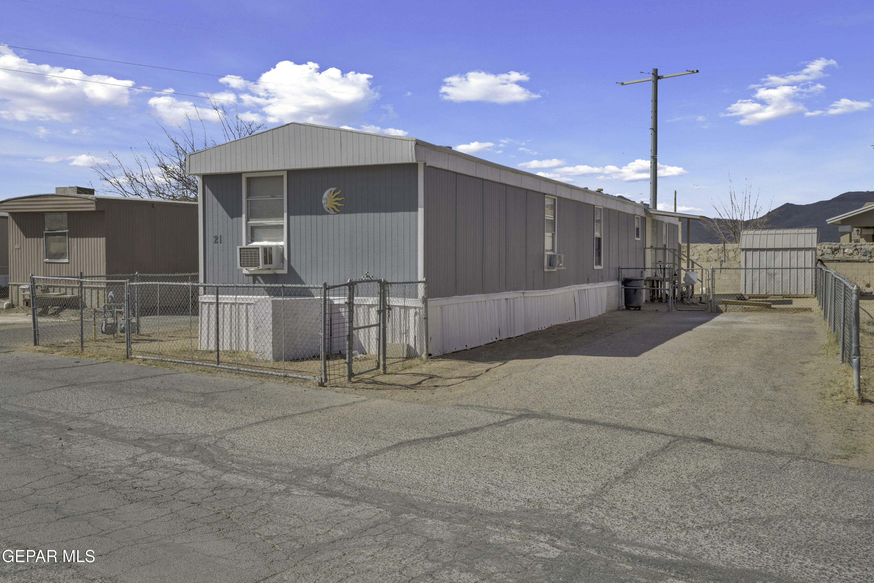 Property Photo: 6121 Sun Valley 21 TX 79924