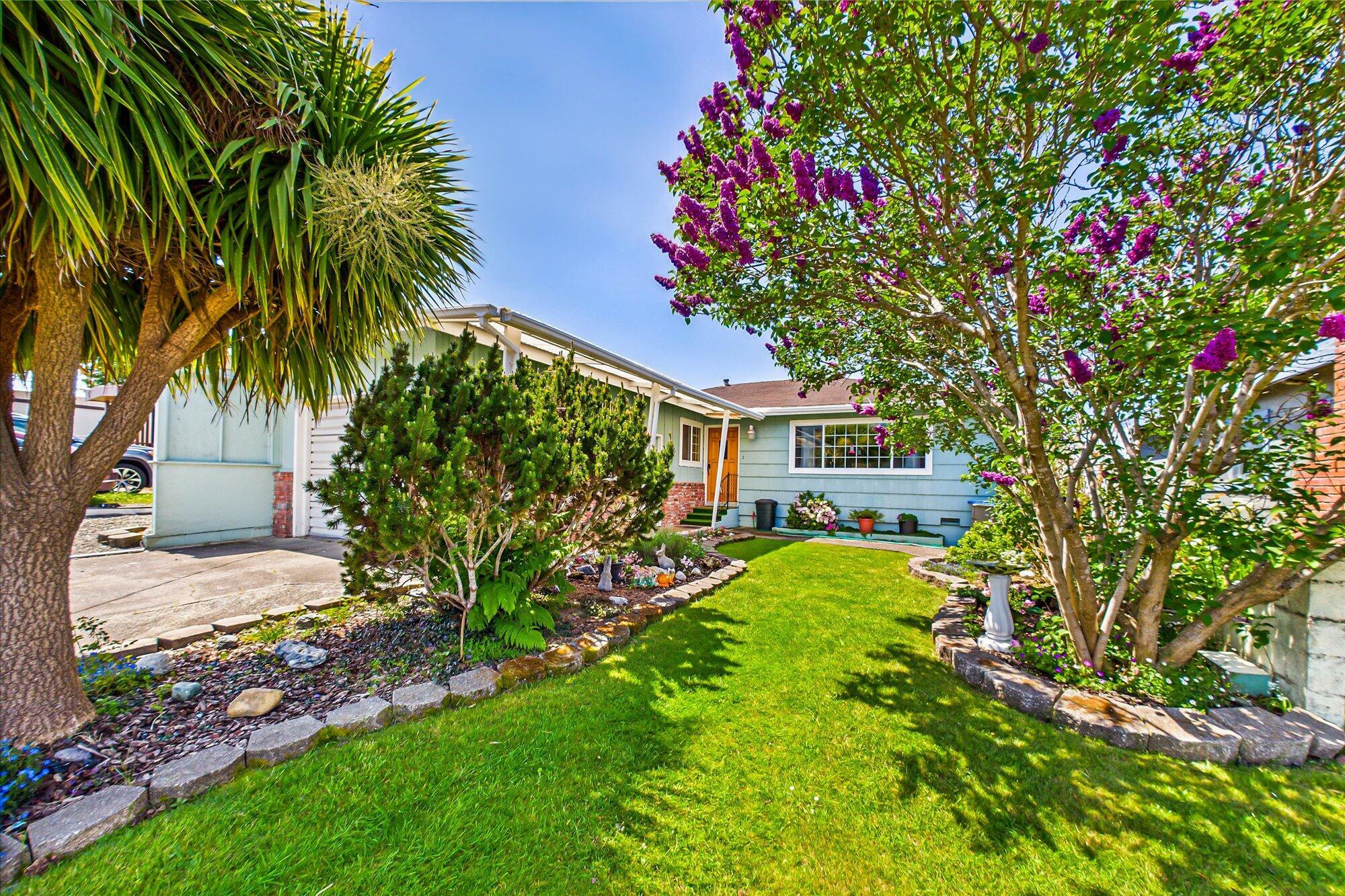 Property Photo: 1686 Ronald Avenue CA 95540