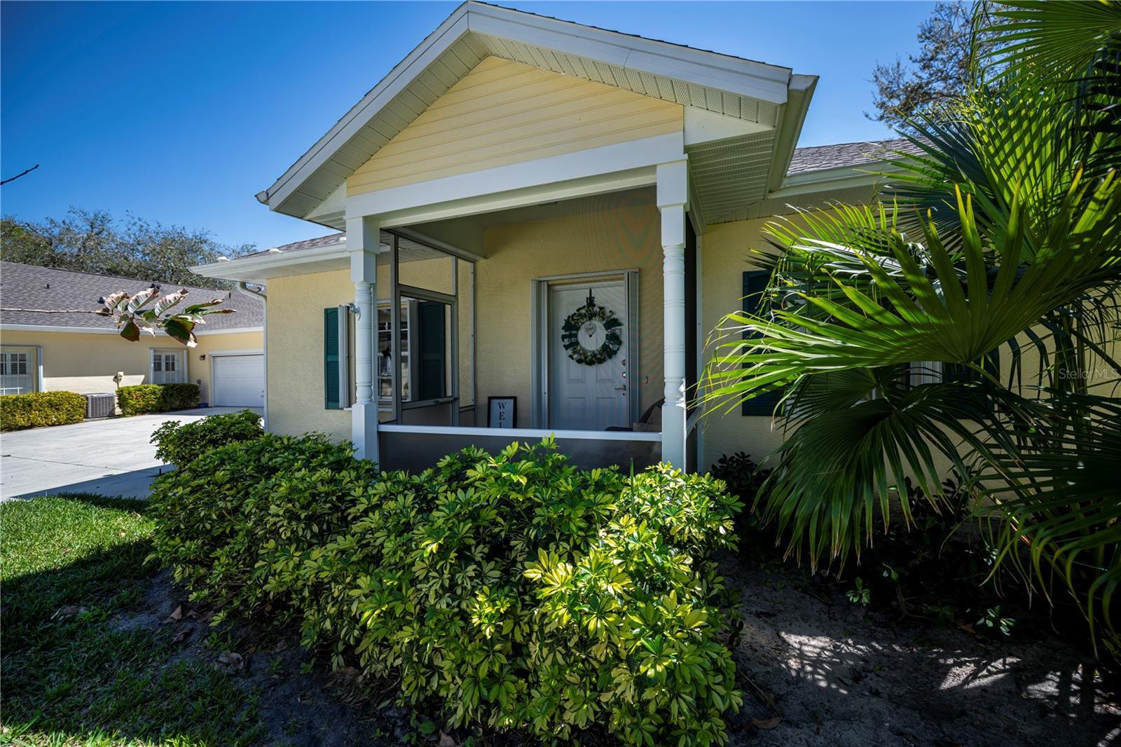 Property Photo: 1420 Winding Oak Drive FL 33948