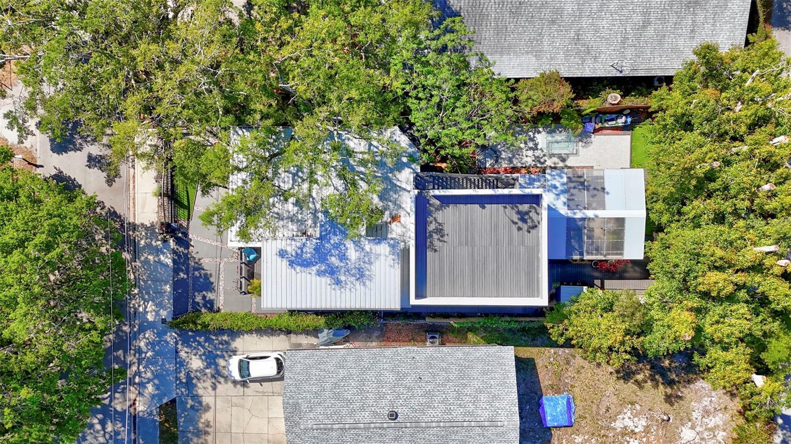 Property Photo: 1135 Florida Avenue FL 34236