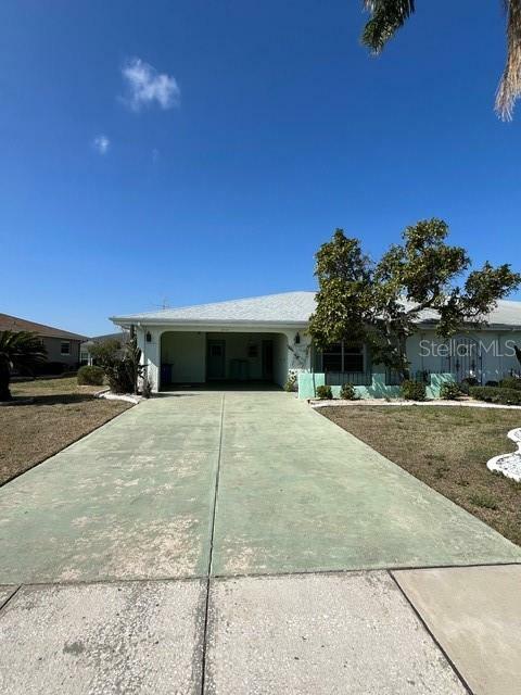 Property Photo: 315 Green Manor Drive FL 33573