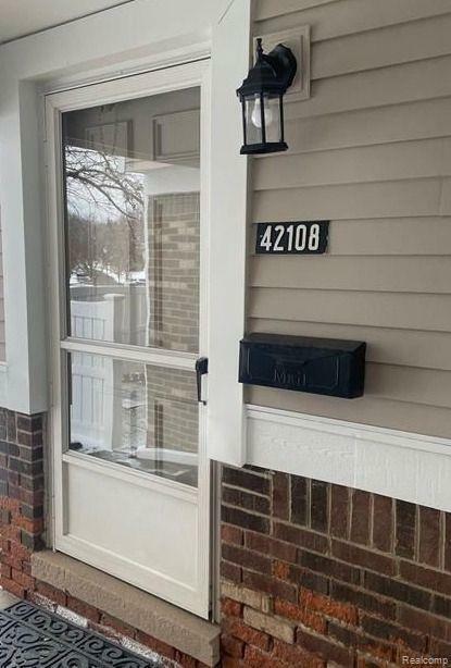 42108 Gladwin Street  Northville MI 48167 2404 photo