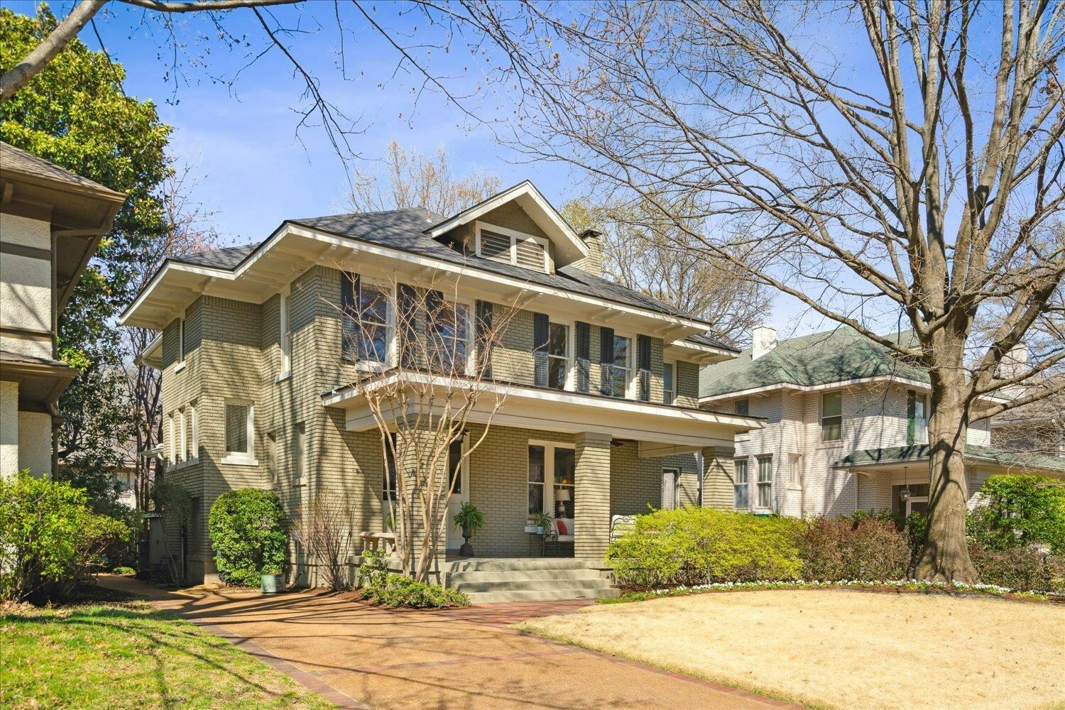 Property Photo: 1776 Carr Ave TN 38104