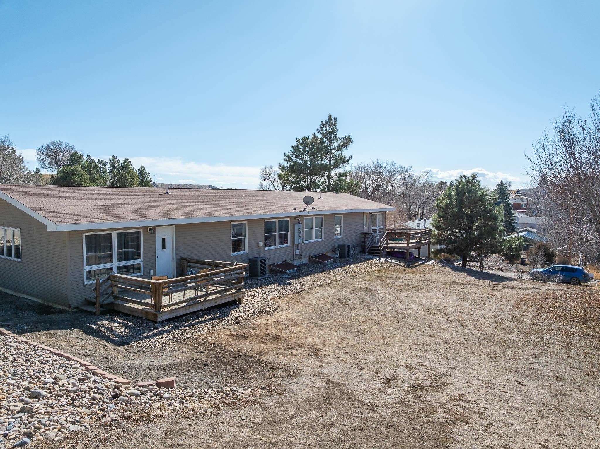 127 &Amp 129 E Wolcott St.  Newcastle WY 82701 photo